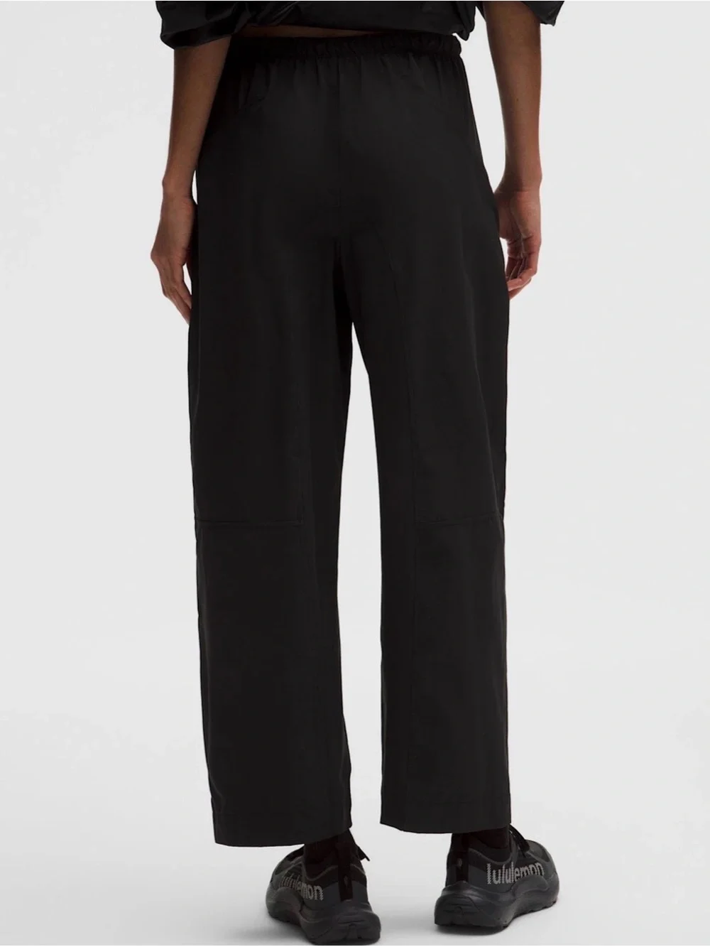 NWT Lululemon Lightweight MR Barrel Leg Cropped Black Pants Women’s 12